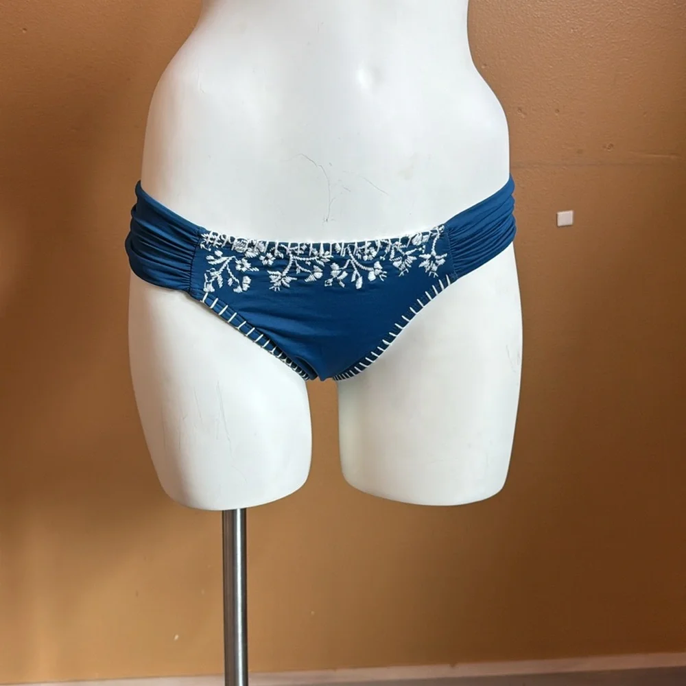 Lucky Brand Junior's Stitch in Time Triangle Bikini Top